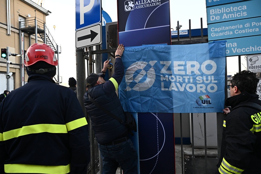 Lavoro: sciopero e presidio per operaio morto a Genova