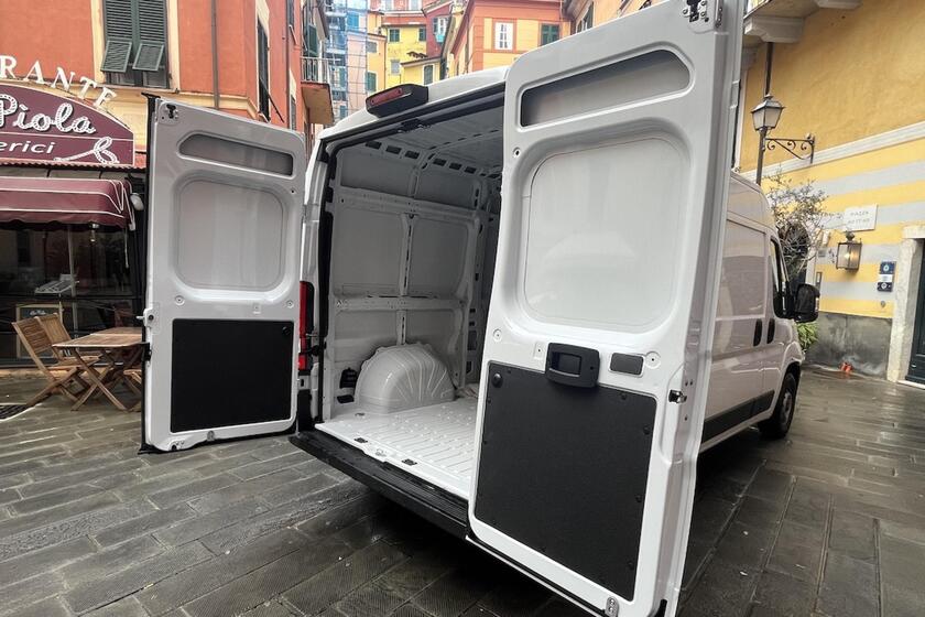 Opel Movano 2.2 BlueHdi 140 Lastrato 35 q