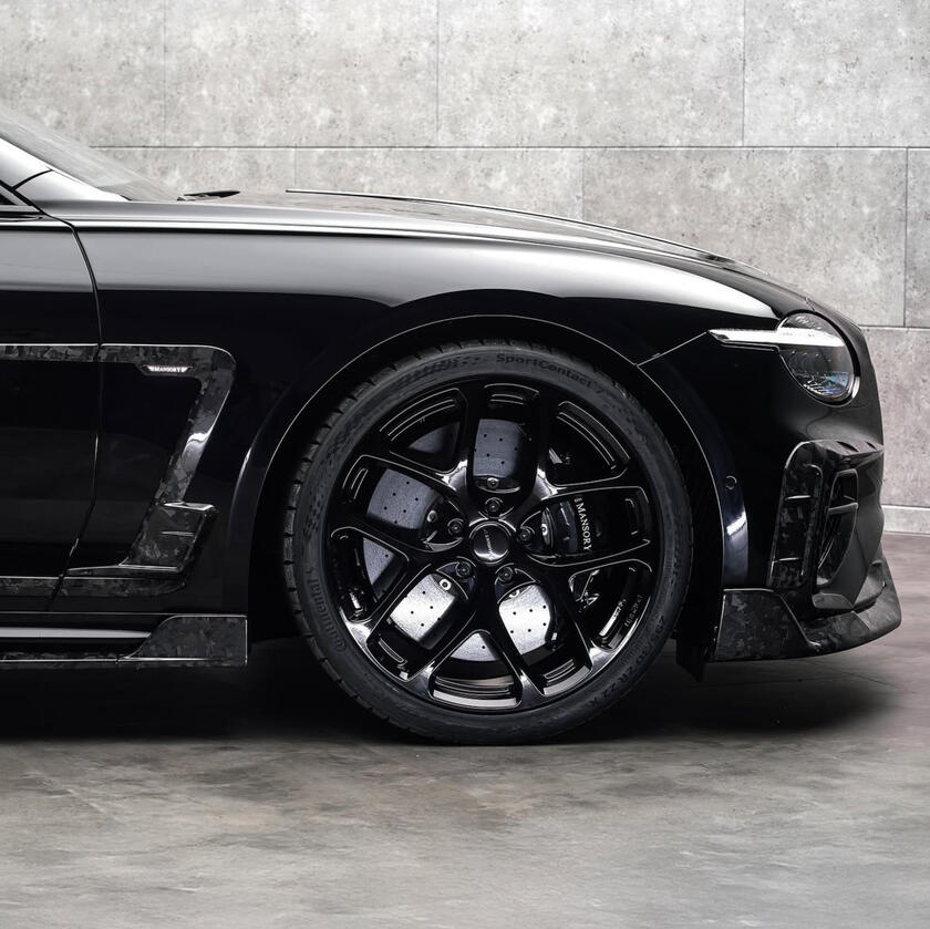 Bentley Contiental GT, è più aggressiva con la cura Mansory
