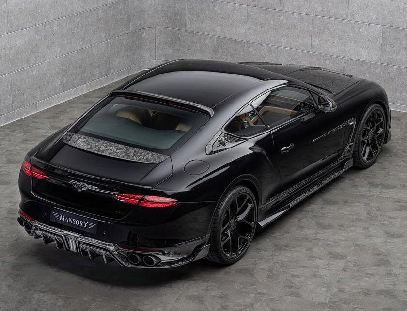 Bentley Contiental GT, è più aggressiva con la cura Mansory
