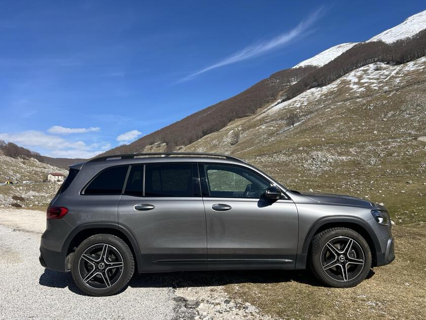 Mercedes-Benz GLB 200d