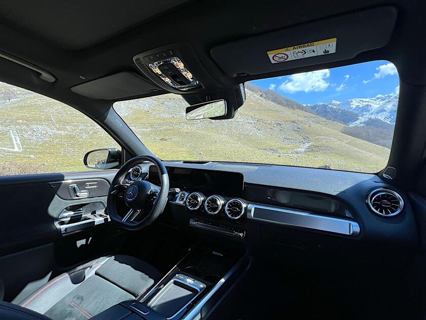 Mercedes-Benz GLB 200d