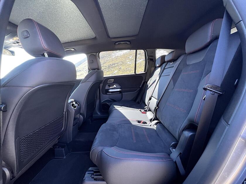 Mercedes-Benz GLB 200d