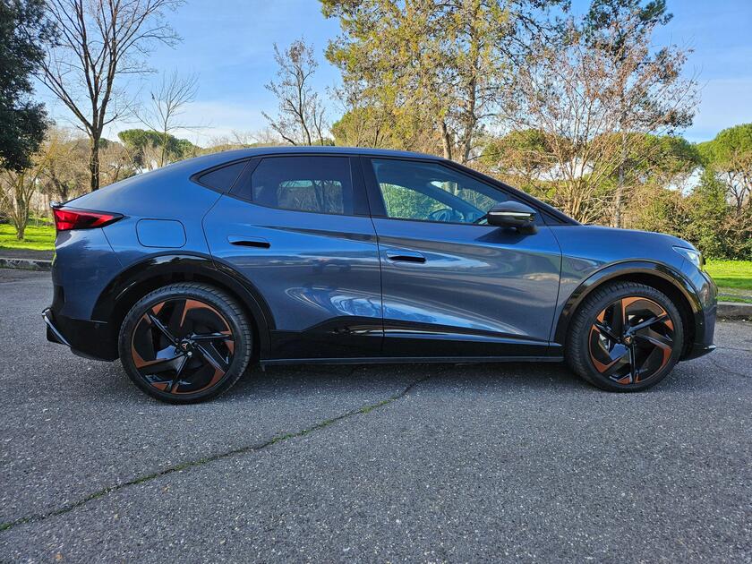 Cupra Tavascan VZ