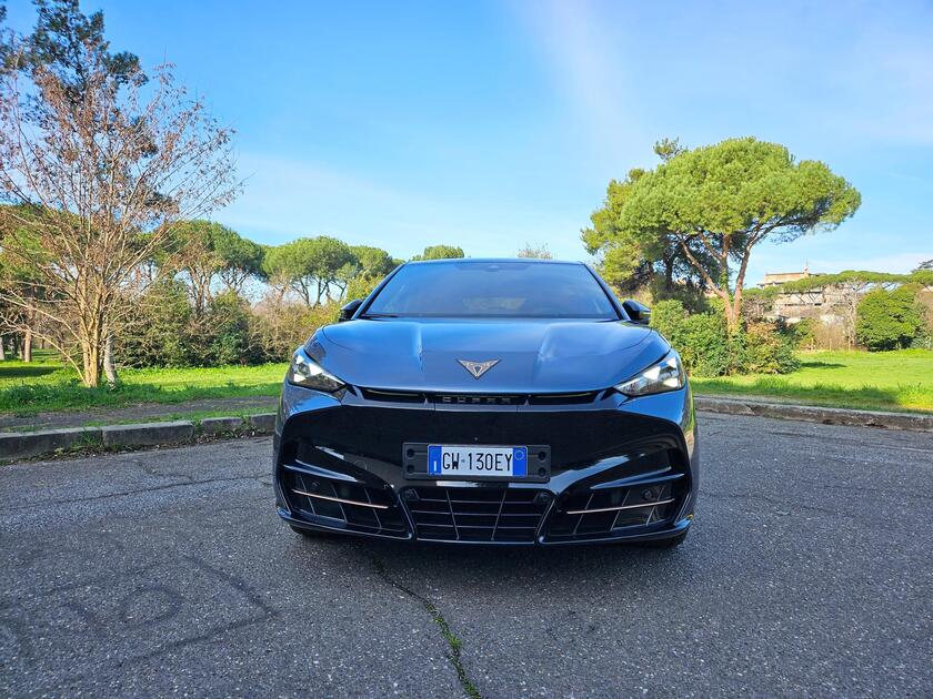 Cupra Tavascan VZ