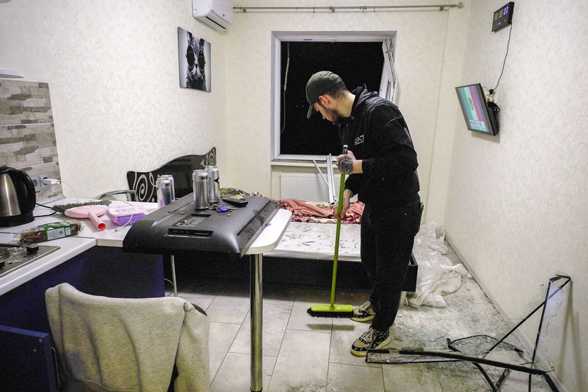 Scores injured in drone attacks in Kharkiv, Ukraine