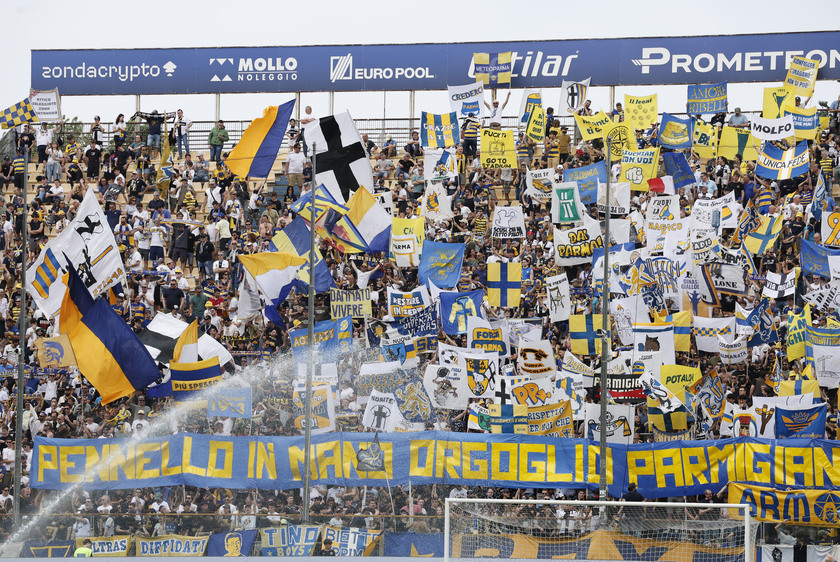 Soccer: Serie A ; Parma - Como