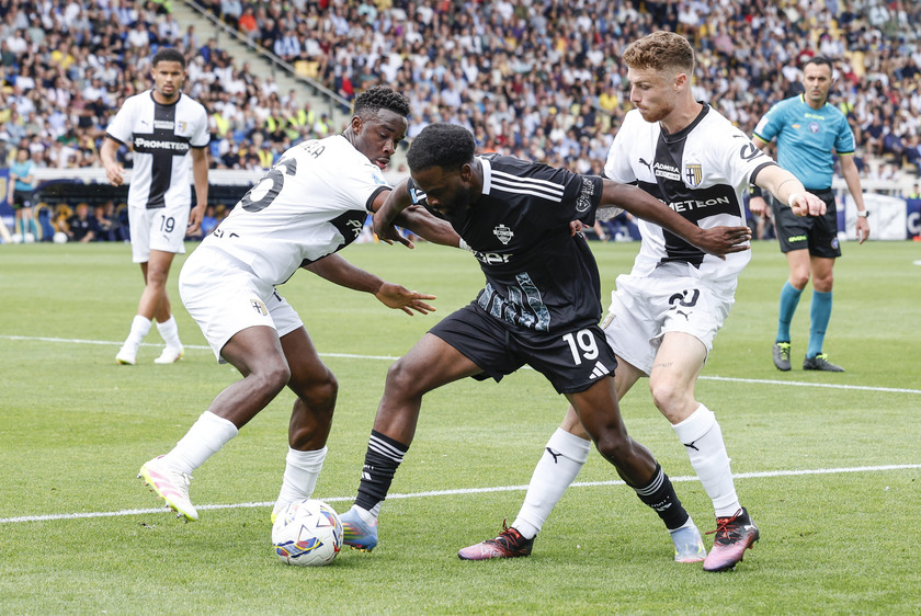 Soccer: Serie A ; Parma - Como