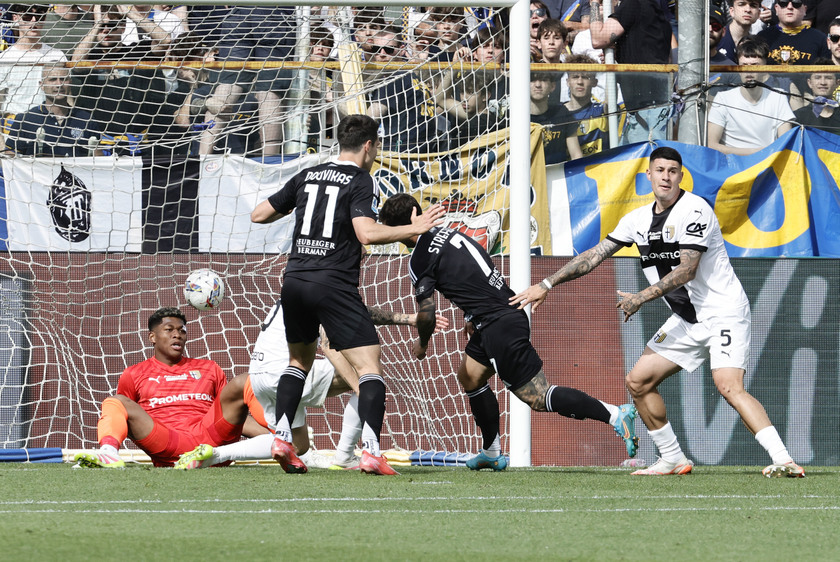 Soccer: Serie A ; Parma - Como