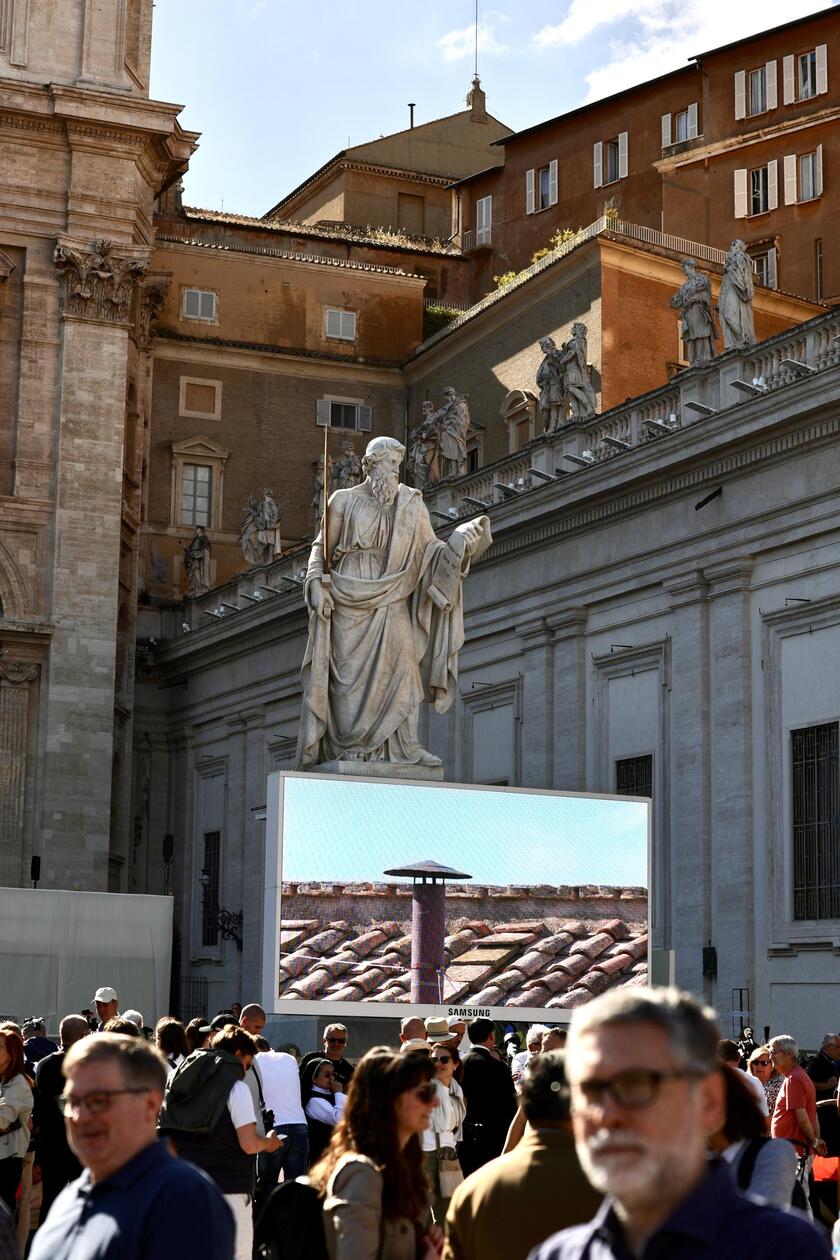 RIPRODUZIONE RISERVATA