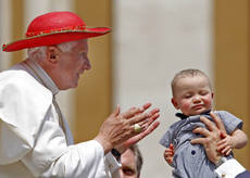 Papa Ratzinger e i suoi fedeli