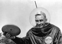 Una foto curiosa di Fred Morrison, inventore del Frisbee