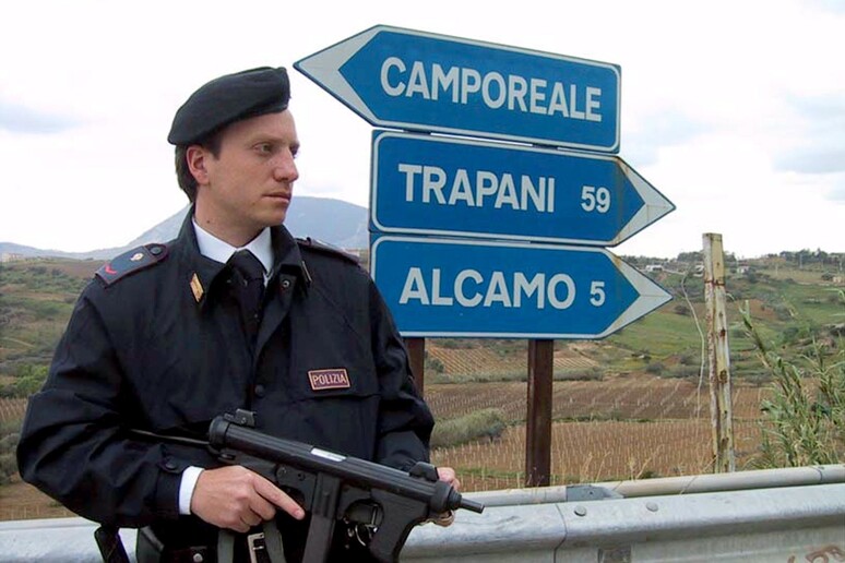 - RIPRODUZIONE RISERVATA