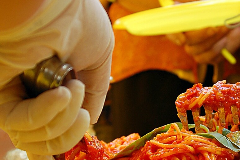 - RIPRODUZIONE RISERVATA