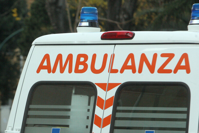 Ambulanza - RIPRODUZIONE RISERVATA