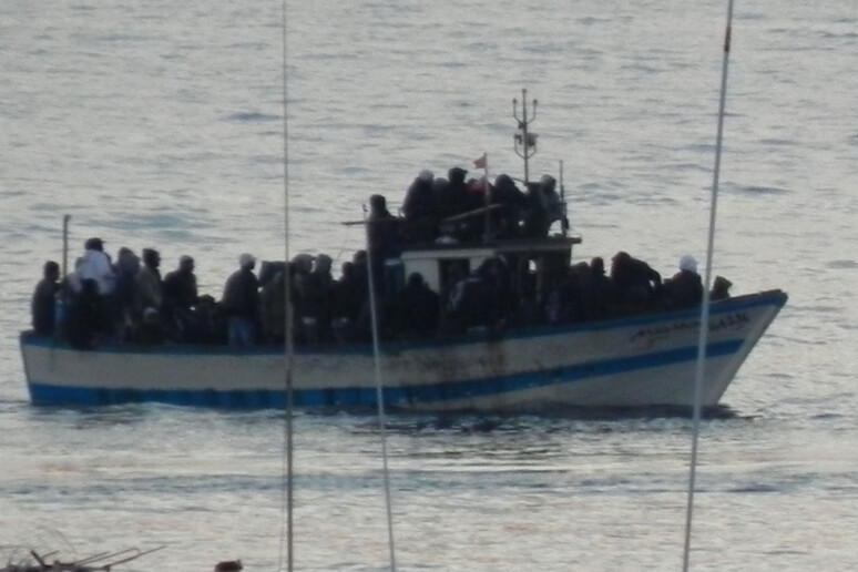 - RIPRODUZIONE RISERVATA