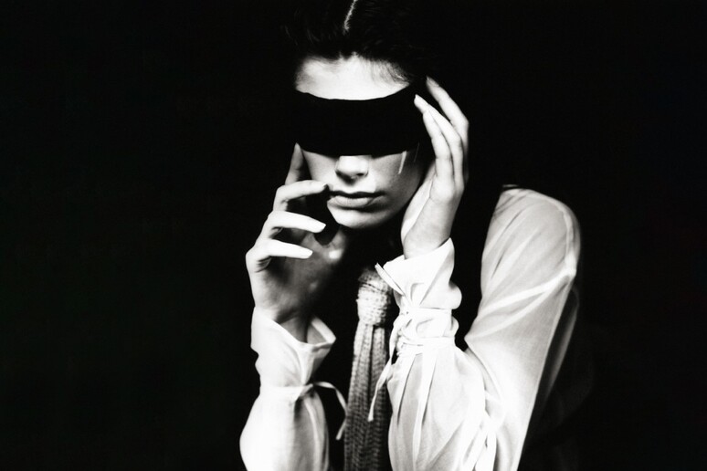 Ann Demeulemeester visual_Photo by Patrick Robyn_1990 - RIPRODUZIONE RISERVATA