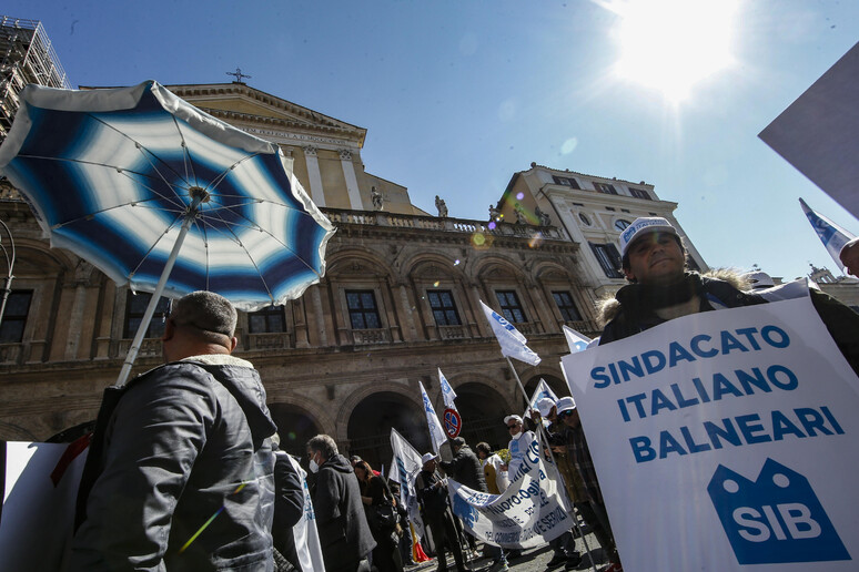 Manifestazione del Sib - RIPRODUZIONE RISERVATA