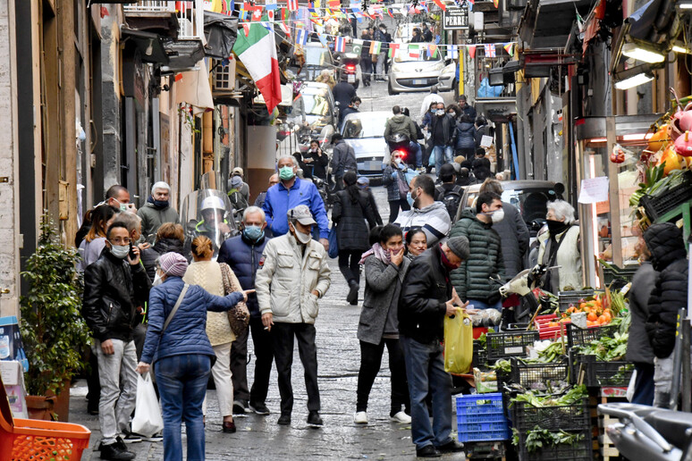 - RIPRODUZIONE RISERVATA