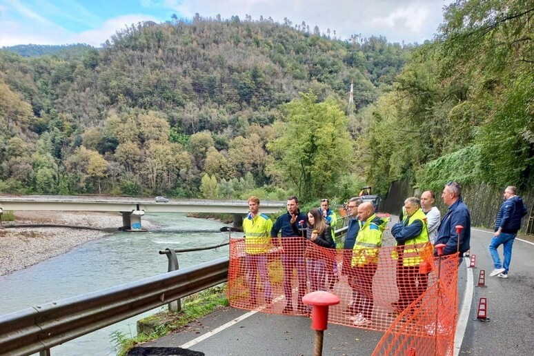 - RIPRODUZIONE RISERVATA