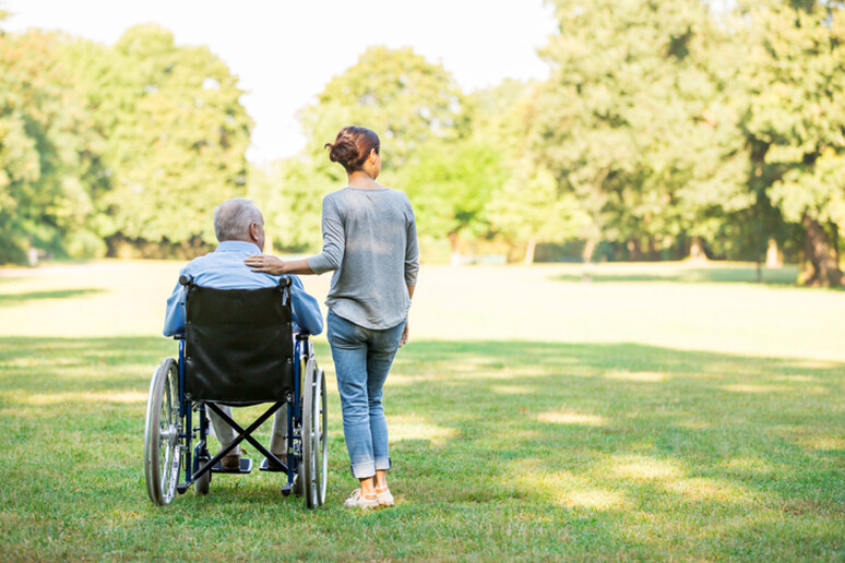 Approvato ordine del giorno sui congedi per la cura dei portatori di handicap gravi - RIPRODUZIONE RISERVATA