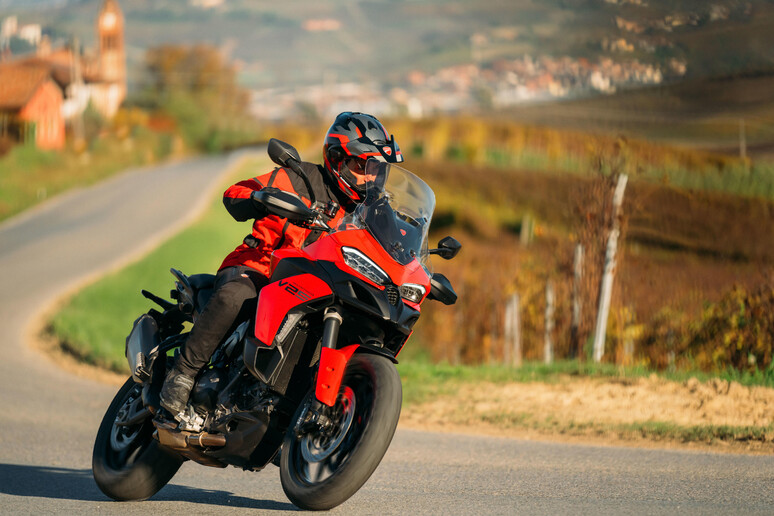 Nuova Ducati Multistrada V2 - RIPRODUZIONE RISERVATA