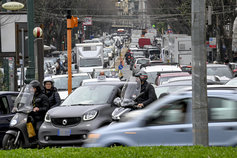 - RIPRODUZIONE RISERVATA