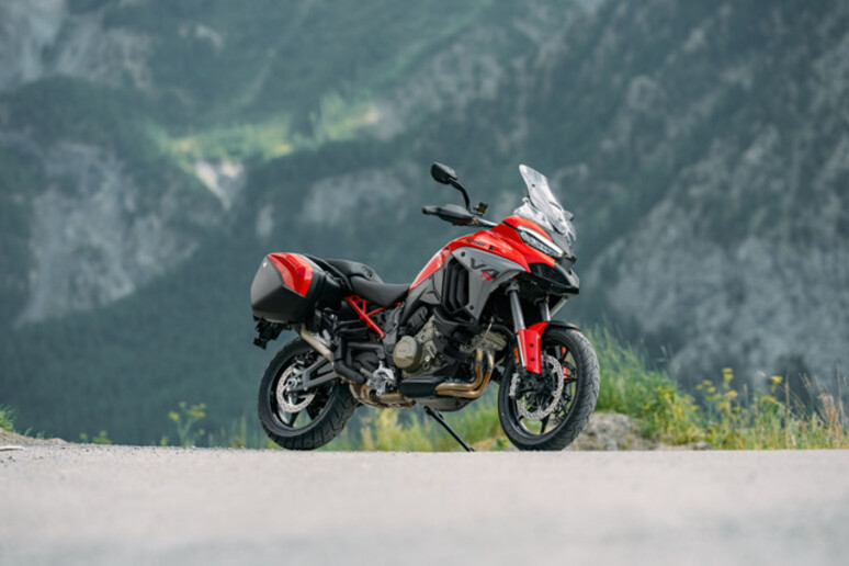 Ducati Multistrada V4 si rinnova tra tecnologia e comfort - RIPRODUZIONE RISERVATA