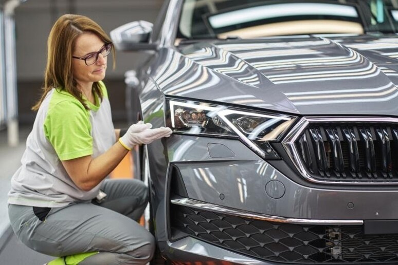 Škoda ha costruito oltre 925.000 veicoli nel 2024 - RIPRODUZIONE RISERVATA