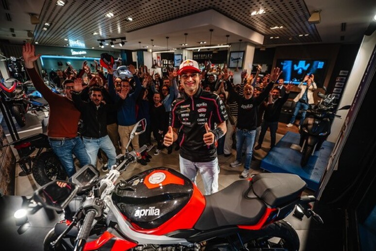 Jorge Martin apre il prebooking di Aprilia Tuono 457 - RIPRODUZIONE RISERVATA