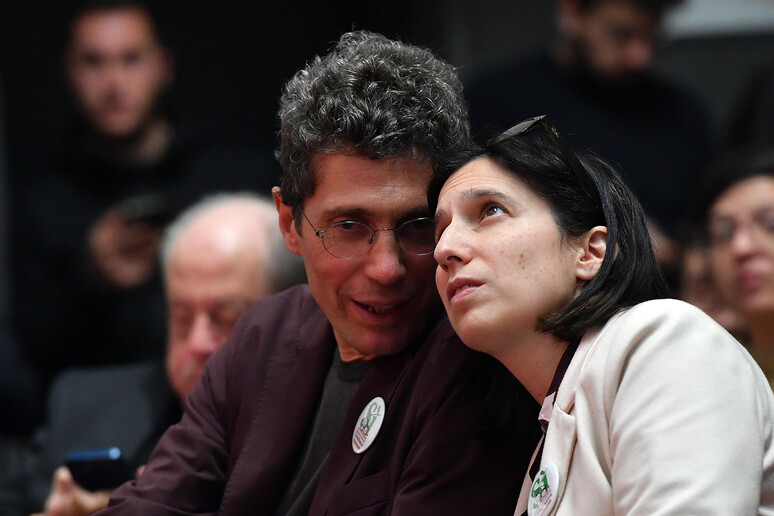 La segretaria del Partito Democratico, Elly Schlein, con il segretario di +Europa, Riccardo Magi - RIPRODUZIONE RISERVATA