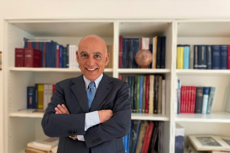 - RIPRODUZIONE RISERVATA