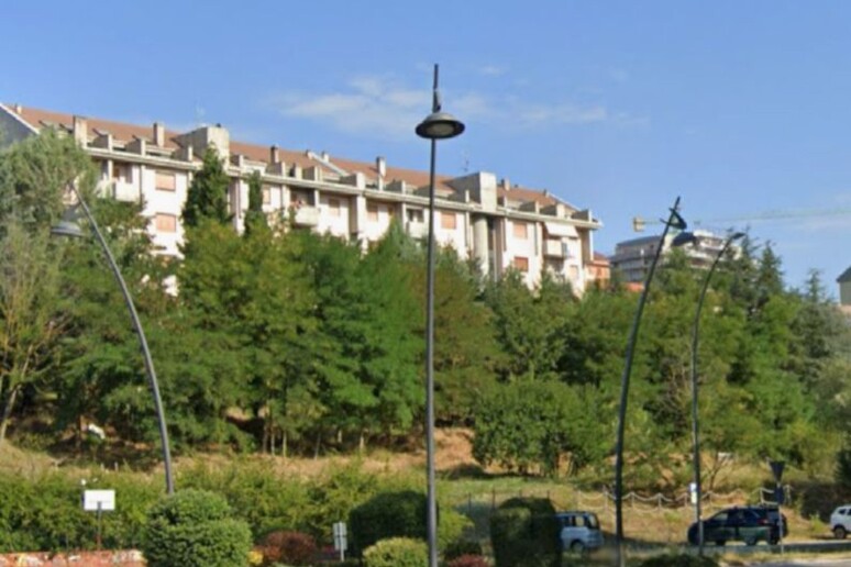 - RIPRODUZIONE RISERVATA