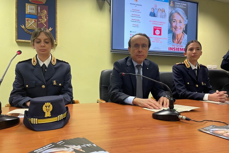 - RIPRODUZIONE RISERVATA