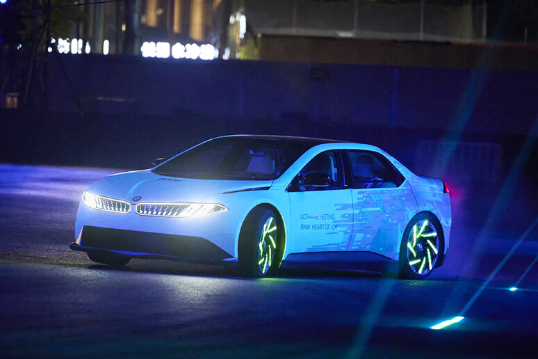 Vision Driving Experience, mai una Bmw è stata così potente - RIPRODUZIONE RISERVATA
