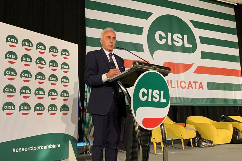- RIPRODUZIONE RISERVATA