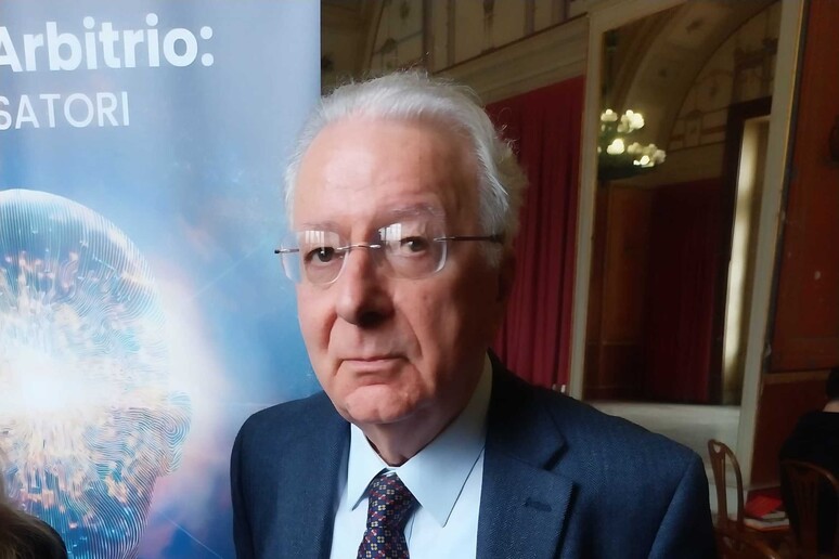 - RIPRODUZIONE RISERVATA