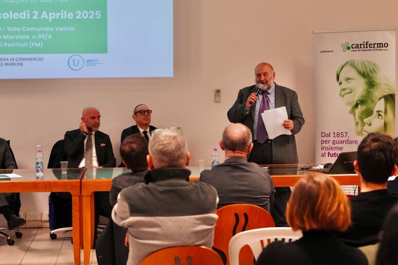 - RIPRODUZIONE RISERVATA