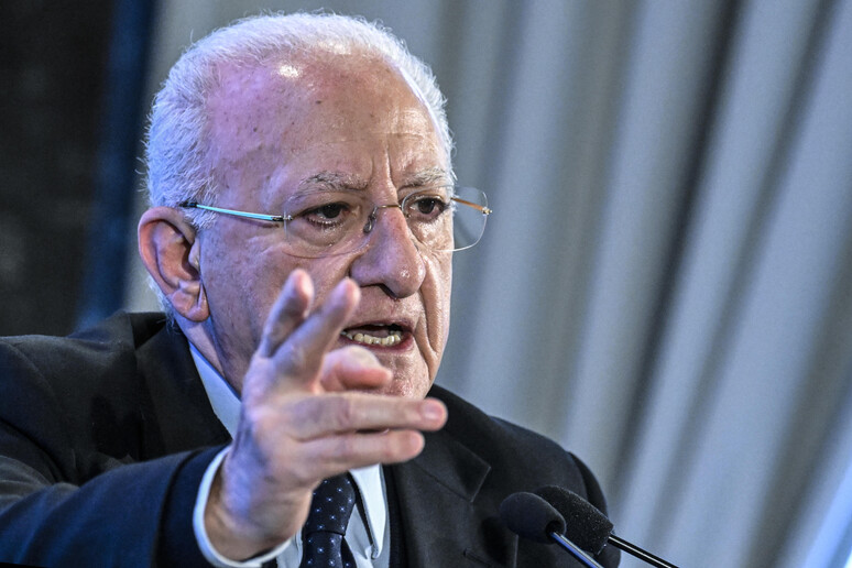 - RIPRODUZIONE RISERVATA