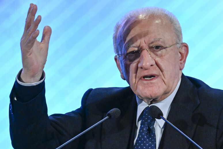 - RIPRODUZIONE RISERVATA