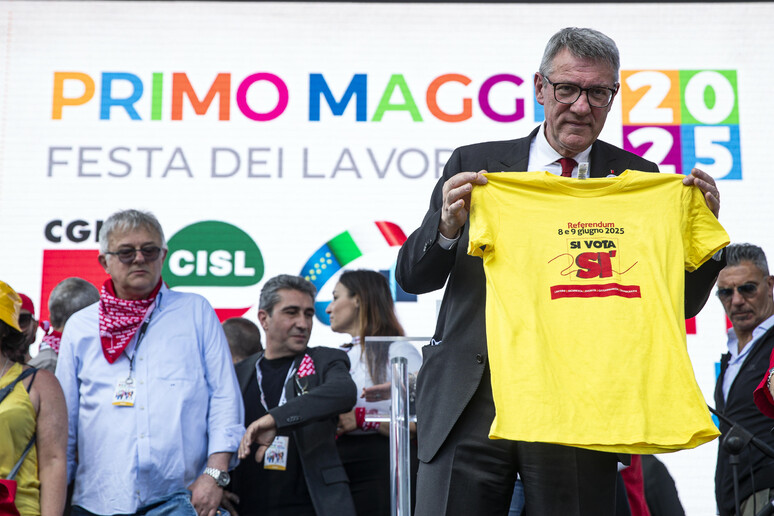 - RIPRODUZIONE RISERVATA