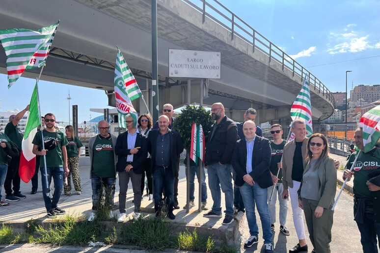 - RIPRODUZIONE RISERVATA