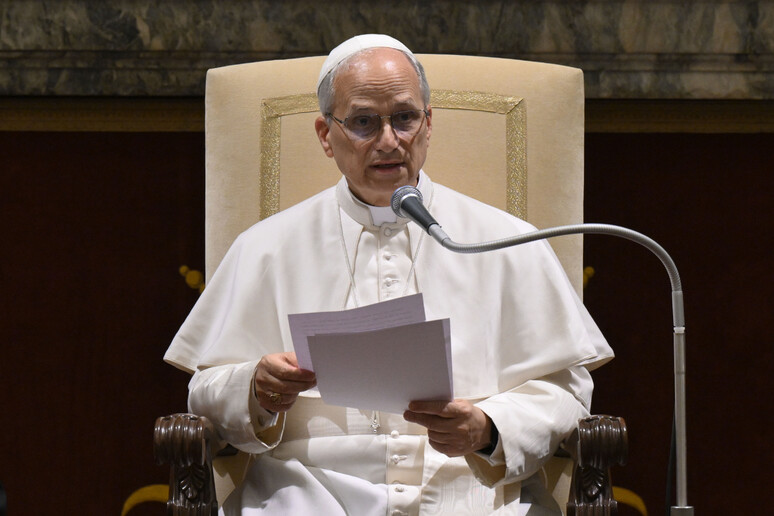 - RIPRODUZIONE RISERVATA
