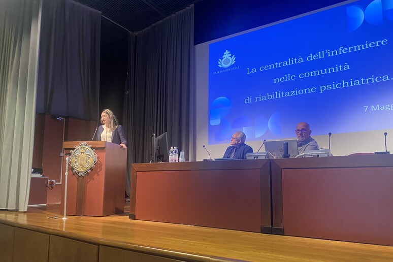 - RIPRODUZIONE RISERVATA