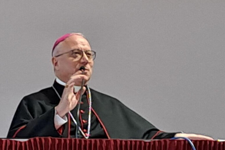 - RIPRODUZIONE RISERVATA